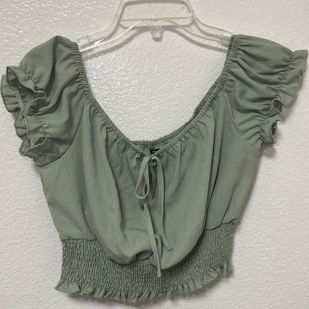 GREEN FAIRY CROP TOP🧚🏻‍♀️